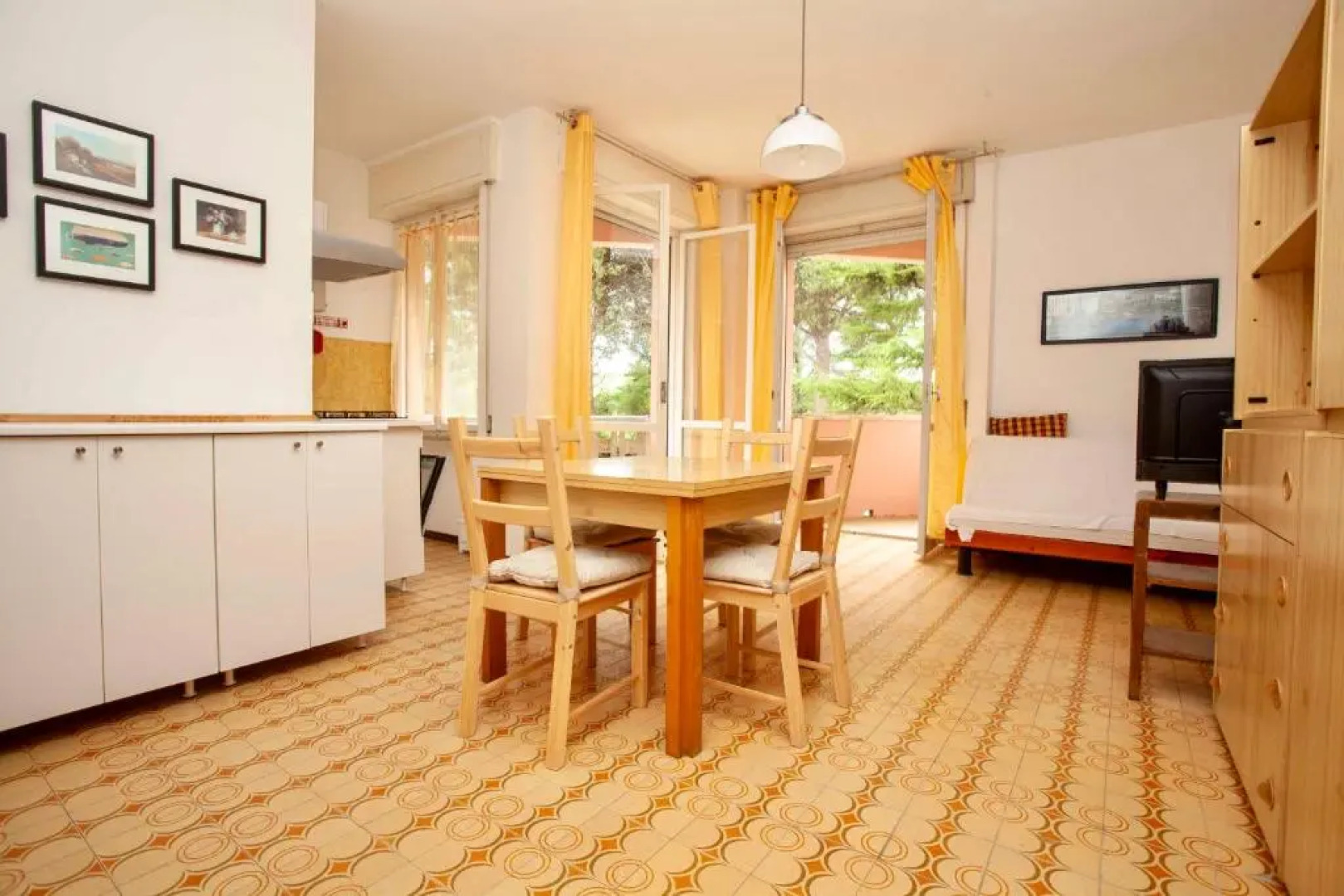 M257 - Marcelli, bilocale in residence con piscina