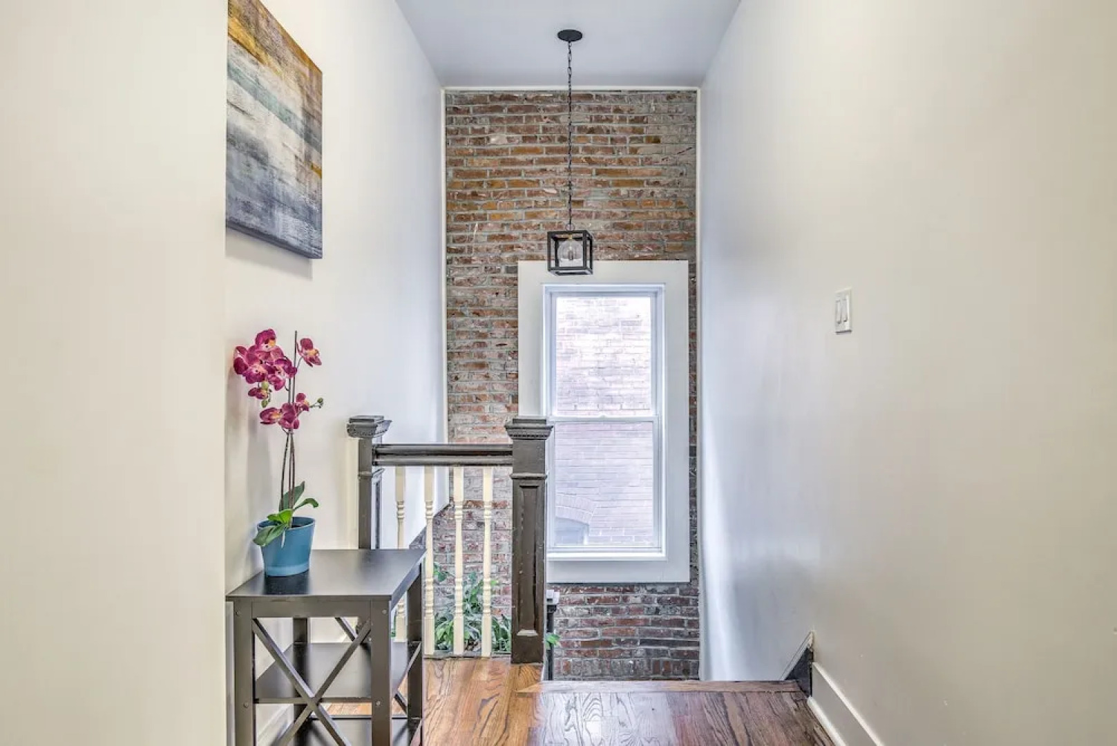 Expansive Downtown Home | JZ Vacation Rentals