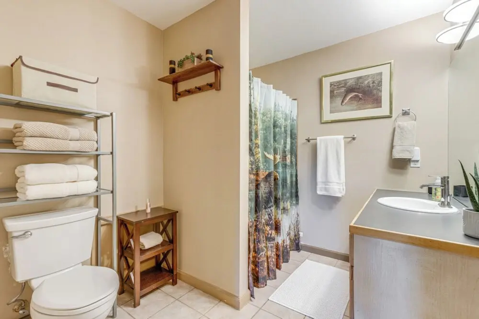 Walk to Casinos: Mtn-view Central City Home!