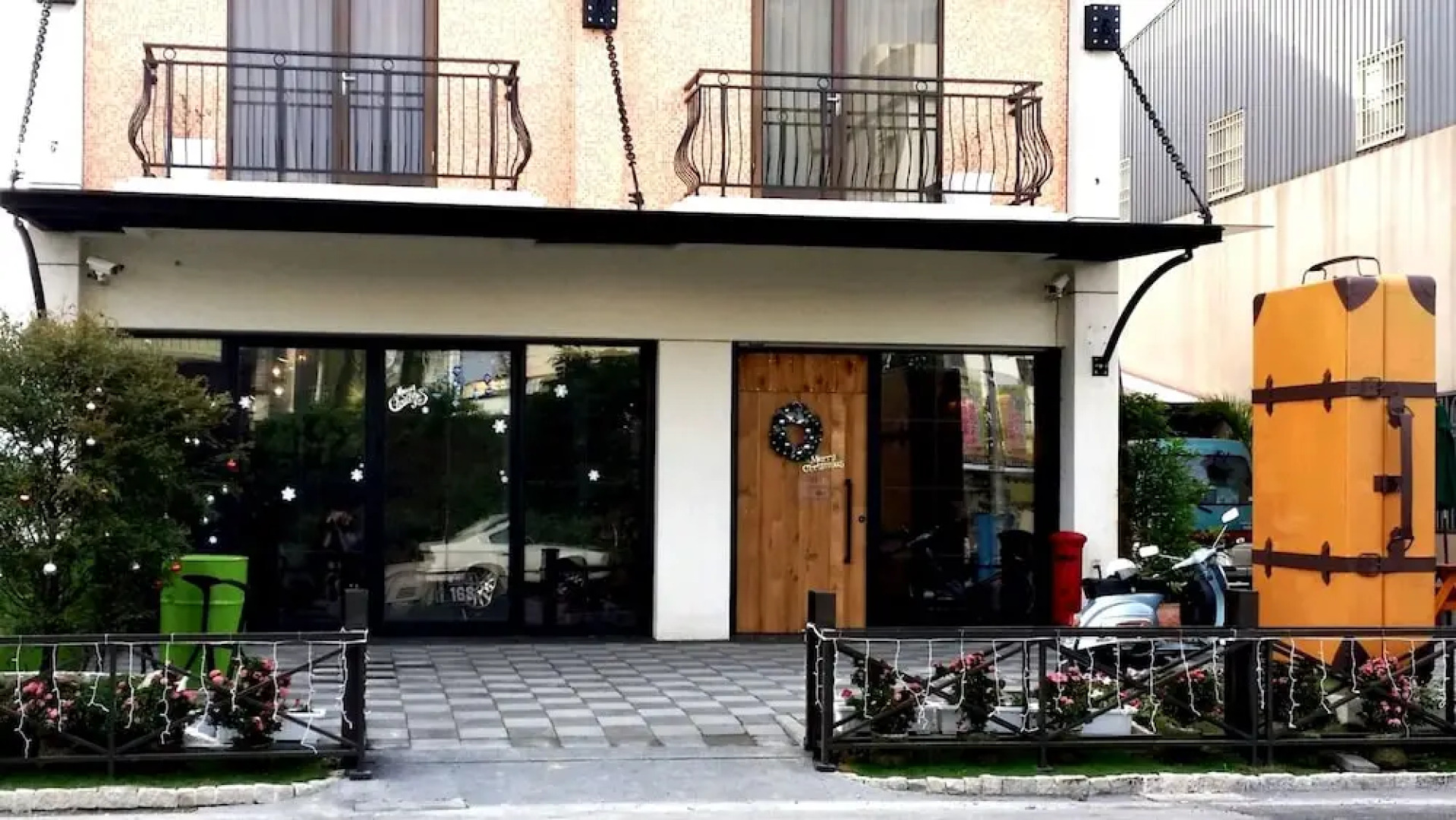 Tung Kang Happiness 168