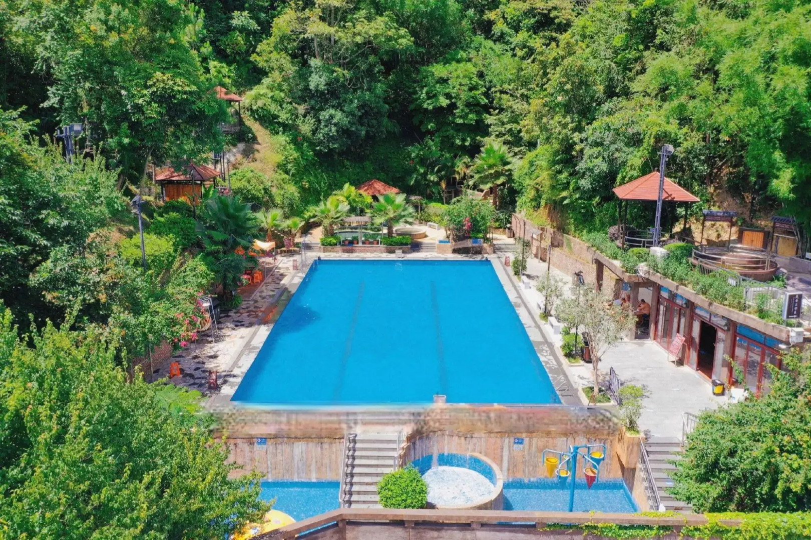 Xinxing Tianlushan Health Resort Hotel