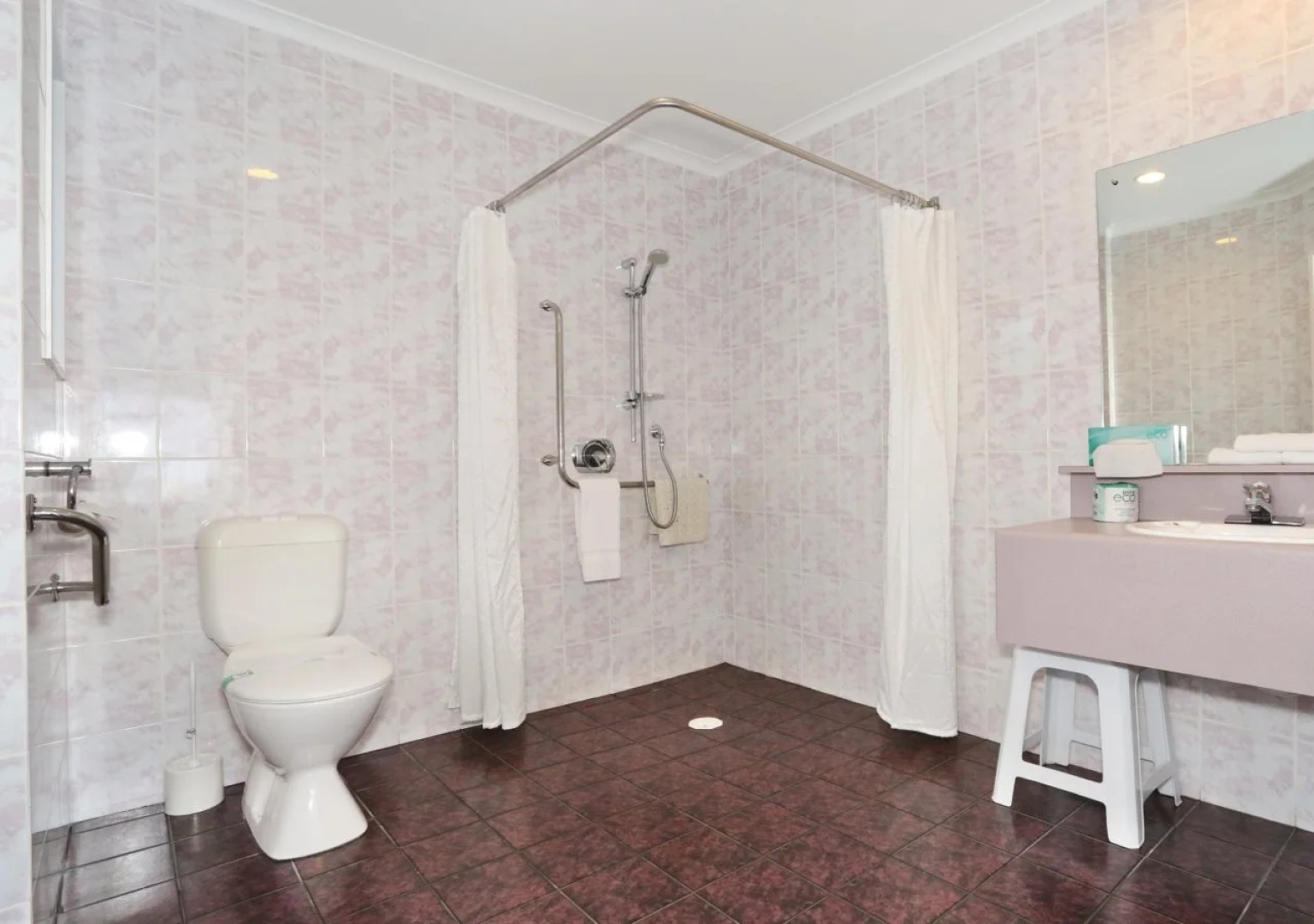 Shadzz Motel & Conference Centre