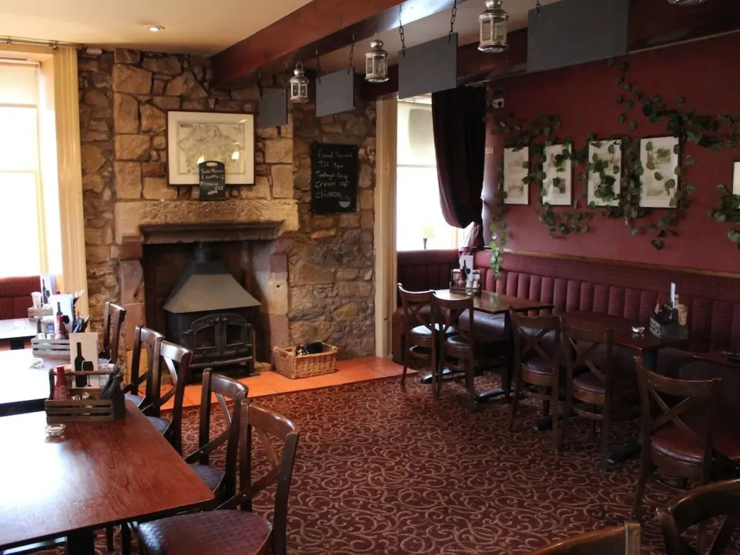 The Avenue Restaurant at The Victoria Inn