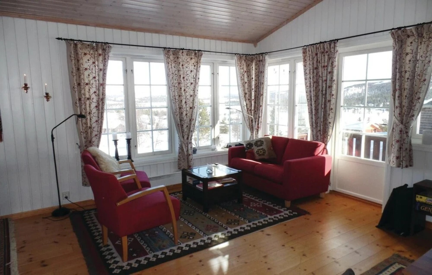 Nice Home in Kvam With 4 Bedrooms and Wifi
