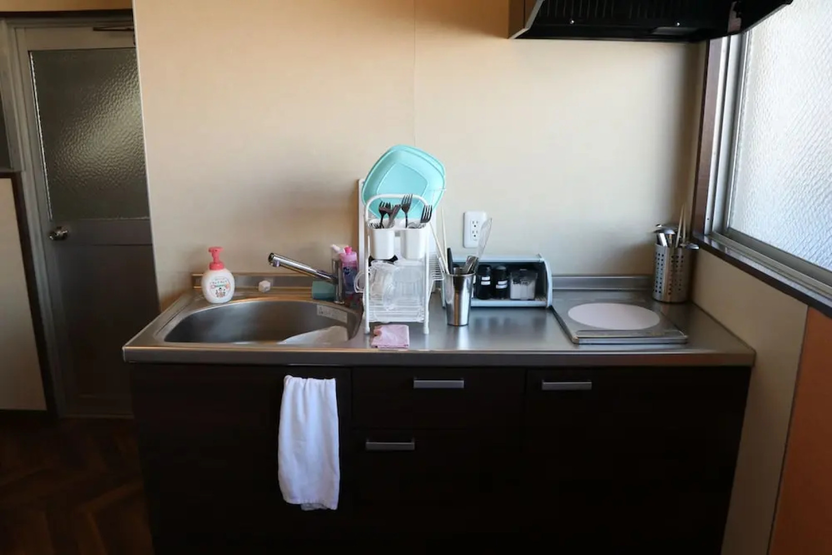 RED HELMET House＆Sports Bar Hiroshima - Hostel