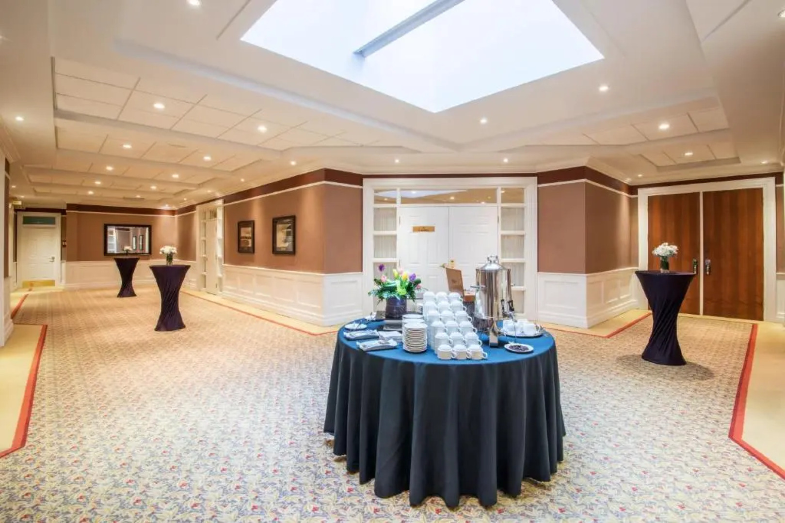 The Brock Niagara Falls Fallsview, Tapestry by Hilton