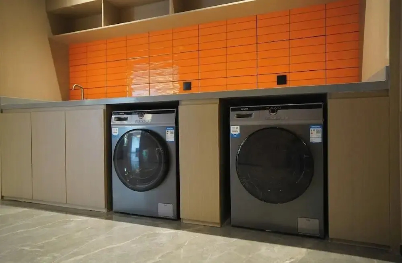 yi xuan hotel - bus station