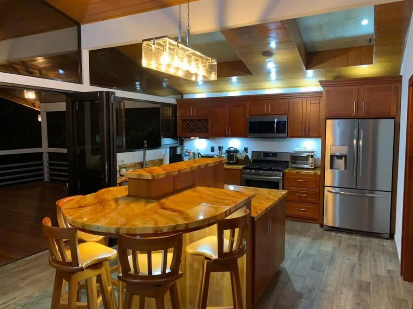 Epic Adventure Lodge