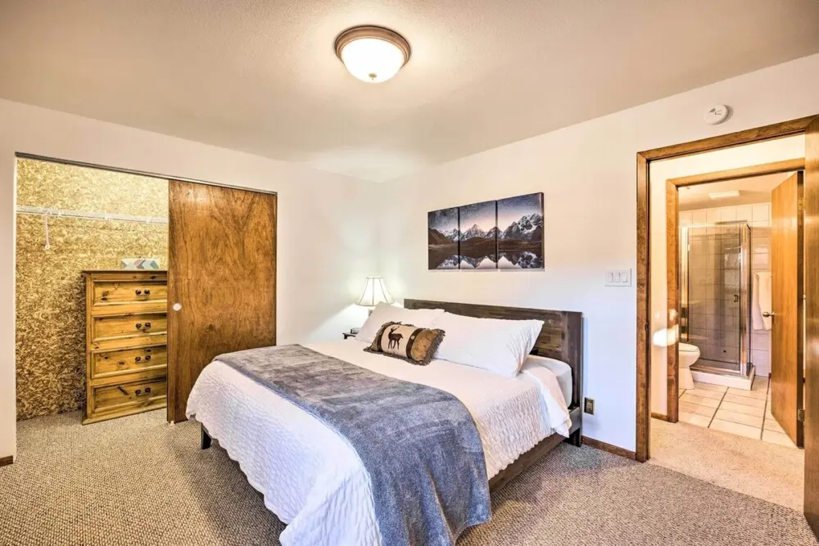 Monument Getaway w/ Hot Tub, 12 Mi to Usaf Academy