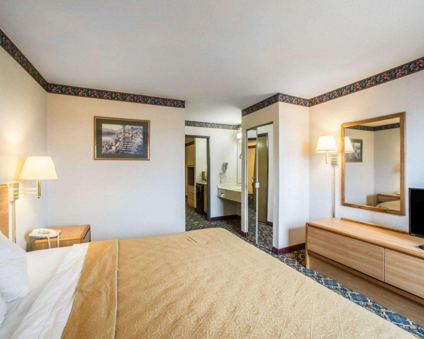 Quality Inn & Suites Caseyville - St. Louis