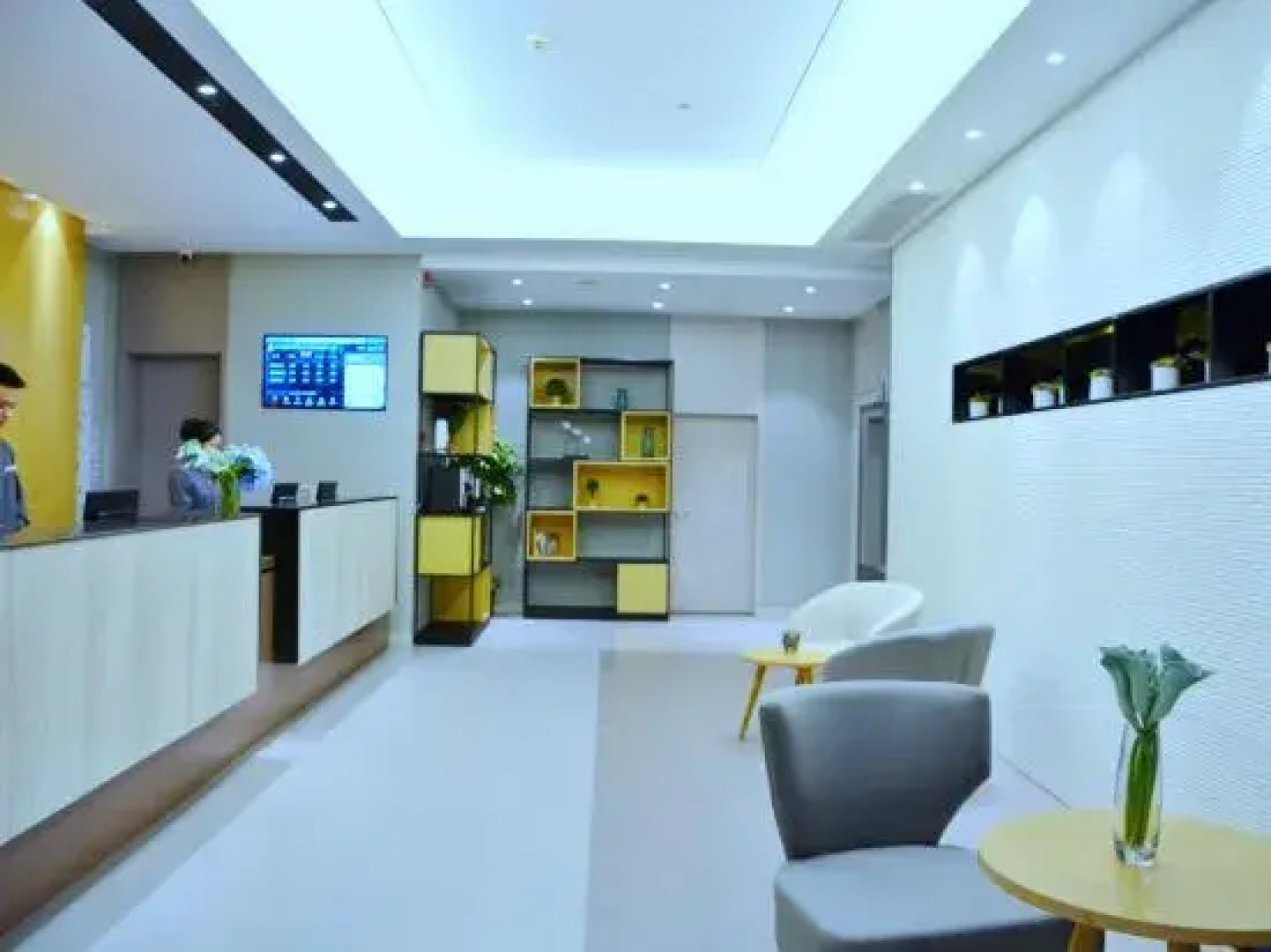 Homeinn Selected Hotel (Jingdezhen People's Square Yuyaochang Store)