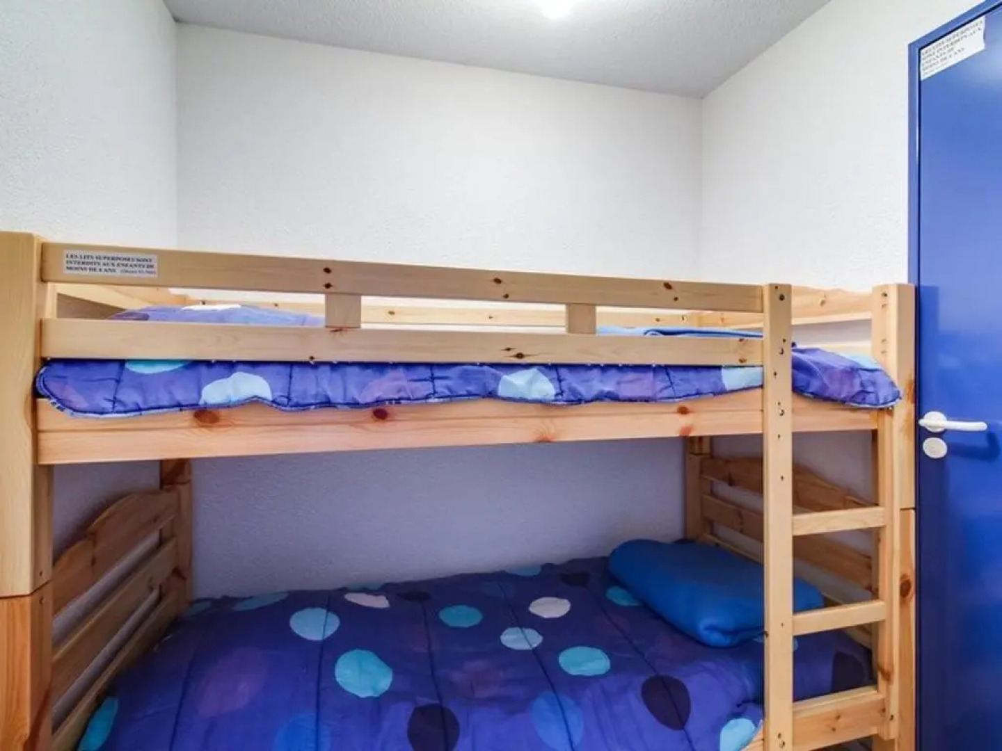 Appartement Esquièze-Sère, 2 pièces, 4 personnes - FR-1-402-23