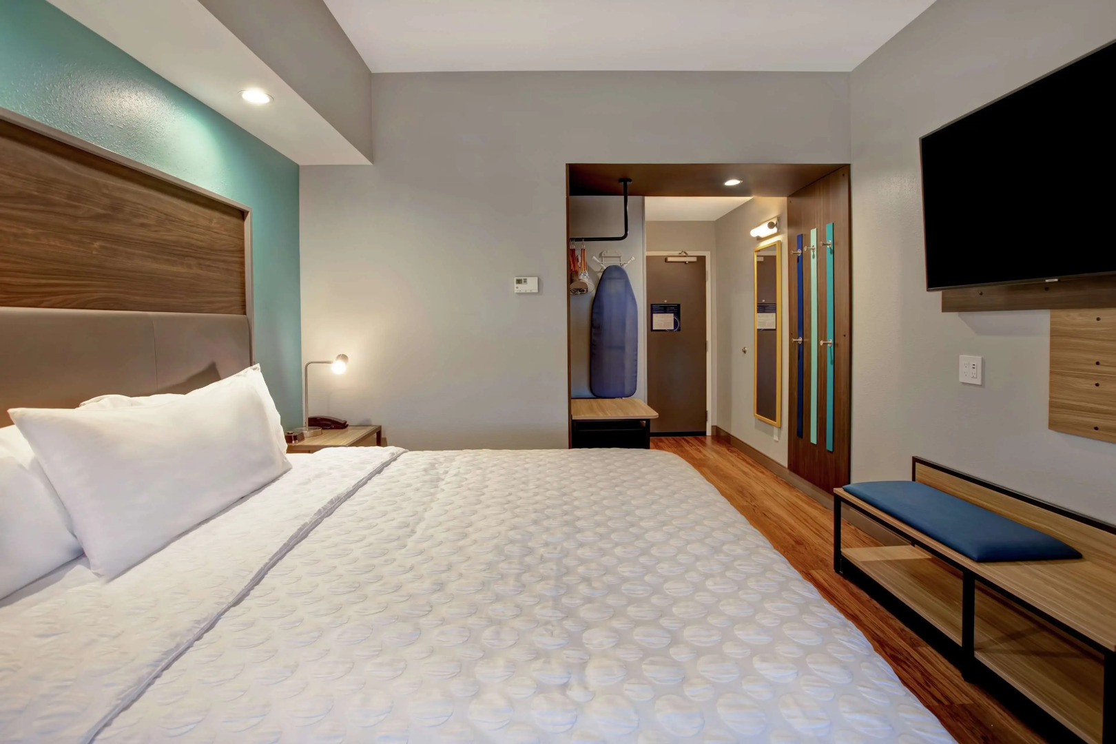 Tru by Hilton Oxford