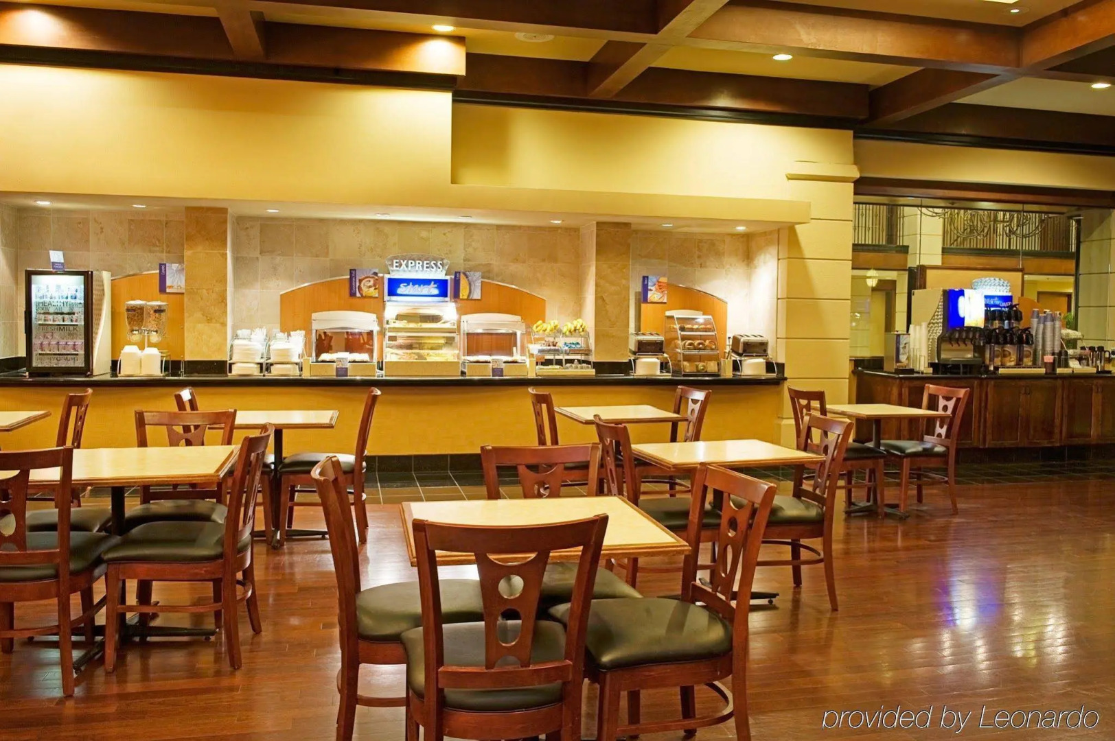 Holiday Inn Express & Suites Irving Dfw Airport North by IHG