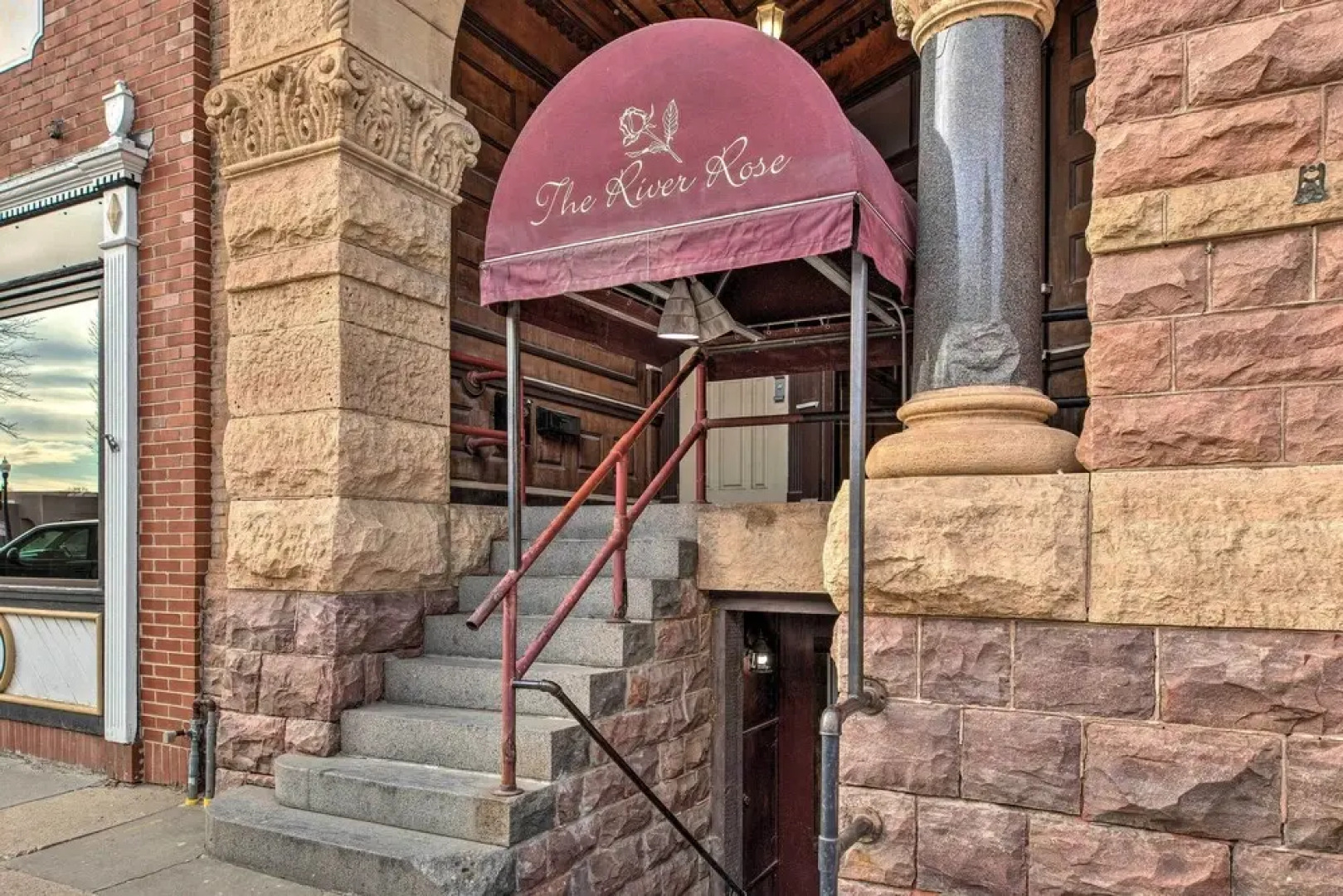 Pet-friendly Apt: 2 Blocks to Riverside Park!