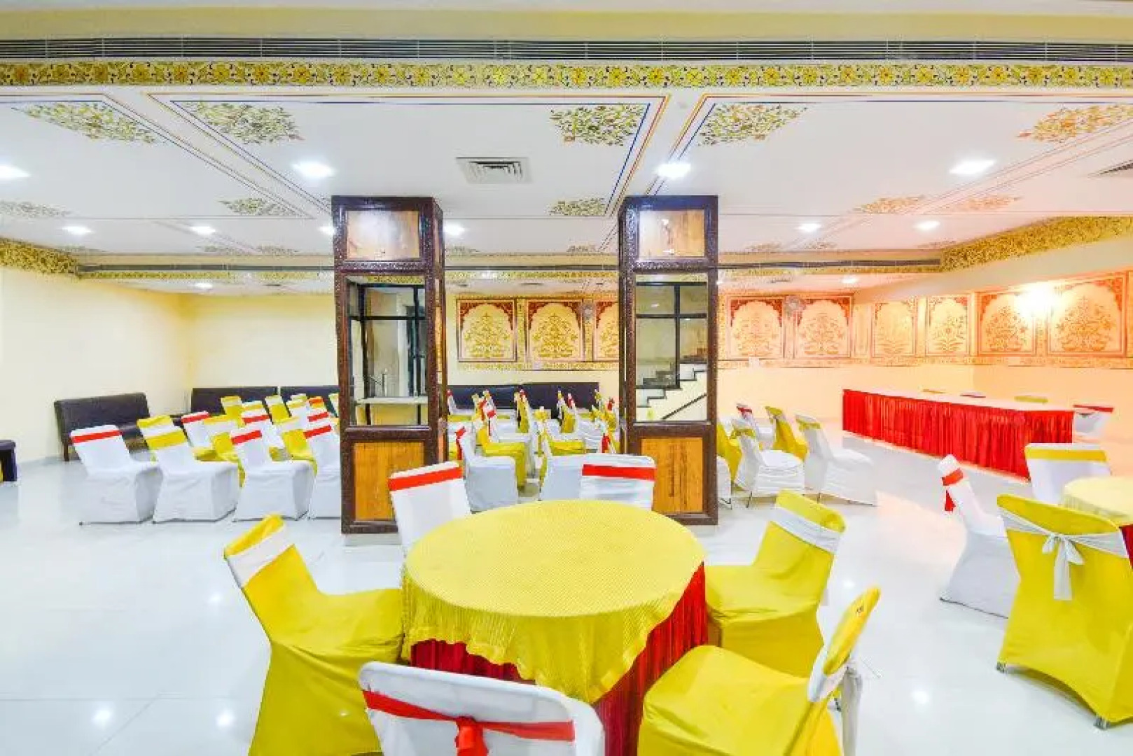 Hotel Laxmi Niwas