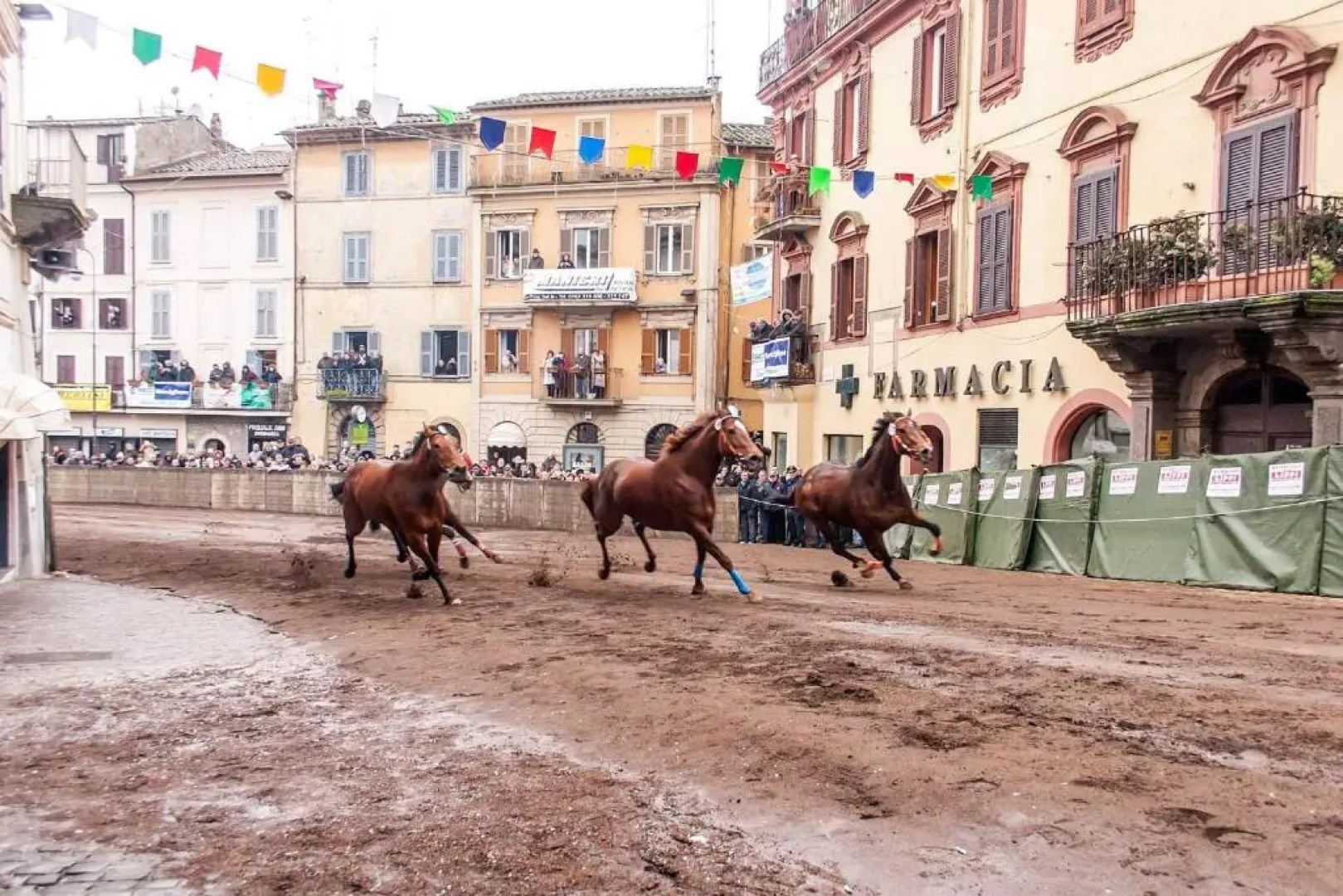 Via Campana 33