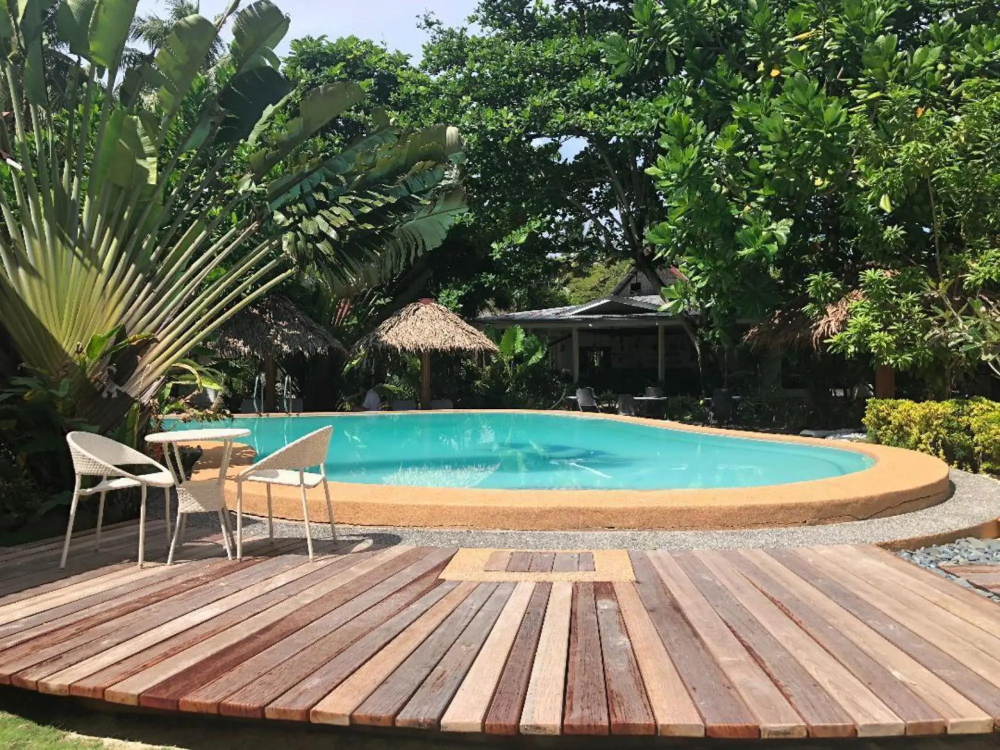 Cherinicole Beach Resort