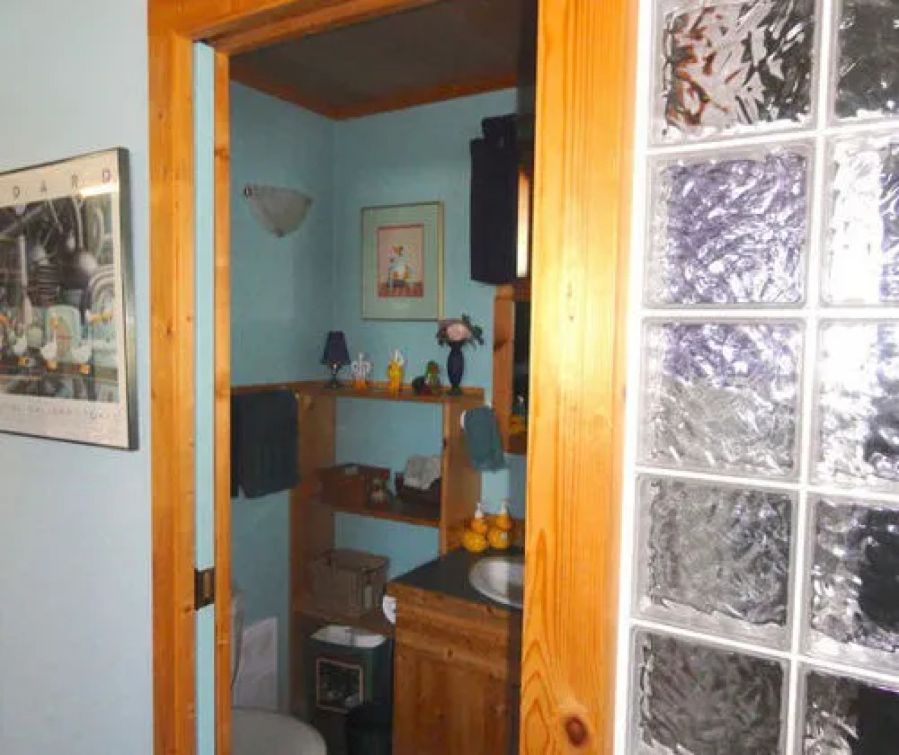 The Duck Inn Riverfront Cottages