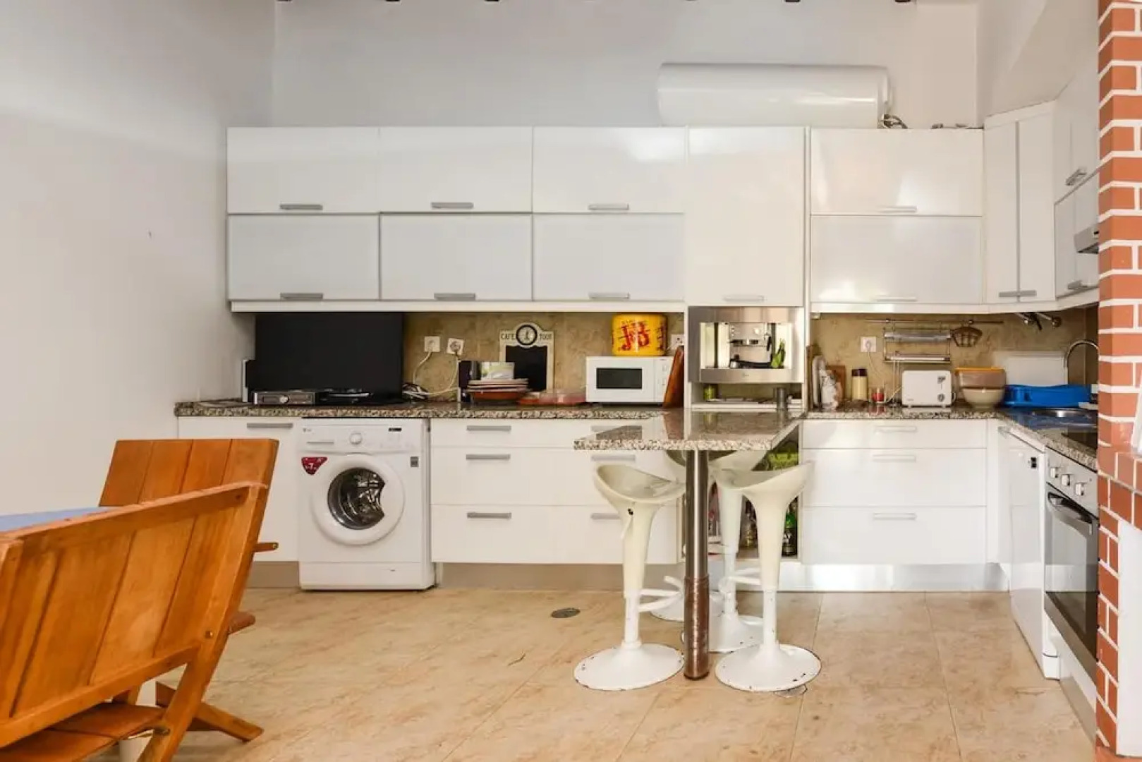 Villa With 2 Bedrooms in Corroios, With Private Pool, Enclosed Garden and Wifi - 5 km From the Beach