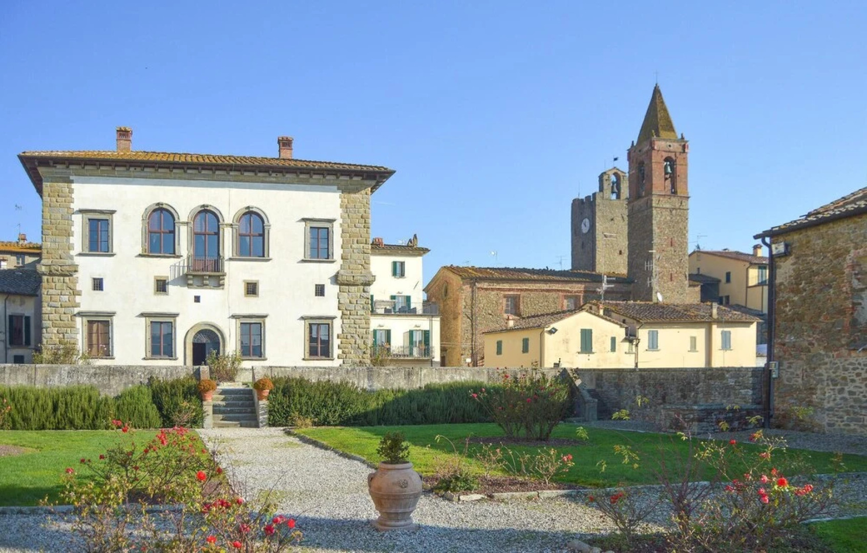 Stunning Apartment in Monte San Savino With 3 Bedrooms, Wifi and Outdoor Swimming Pool