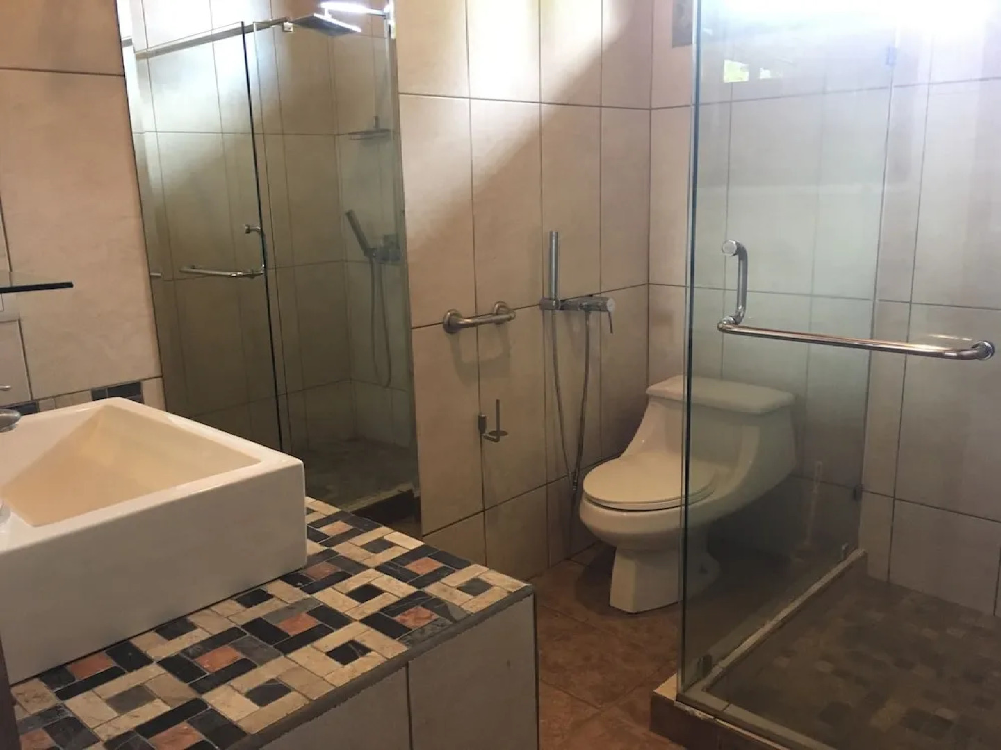 Many's House - La Joya De Ballena