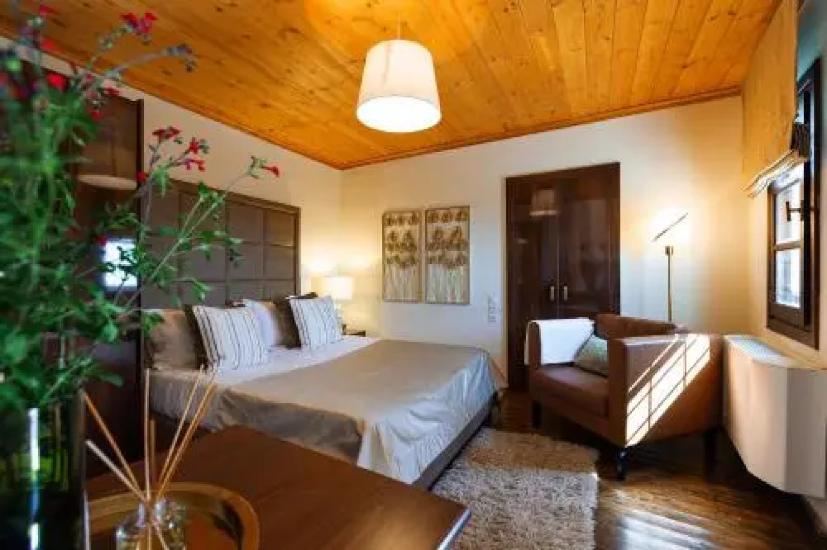 1822 Makrinitsa Suites