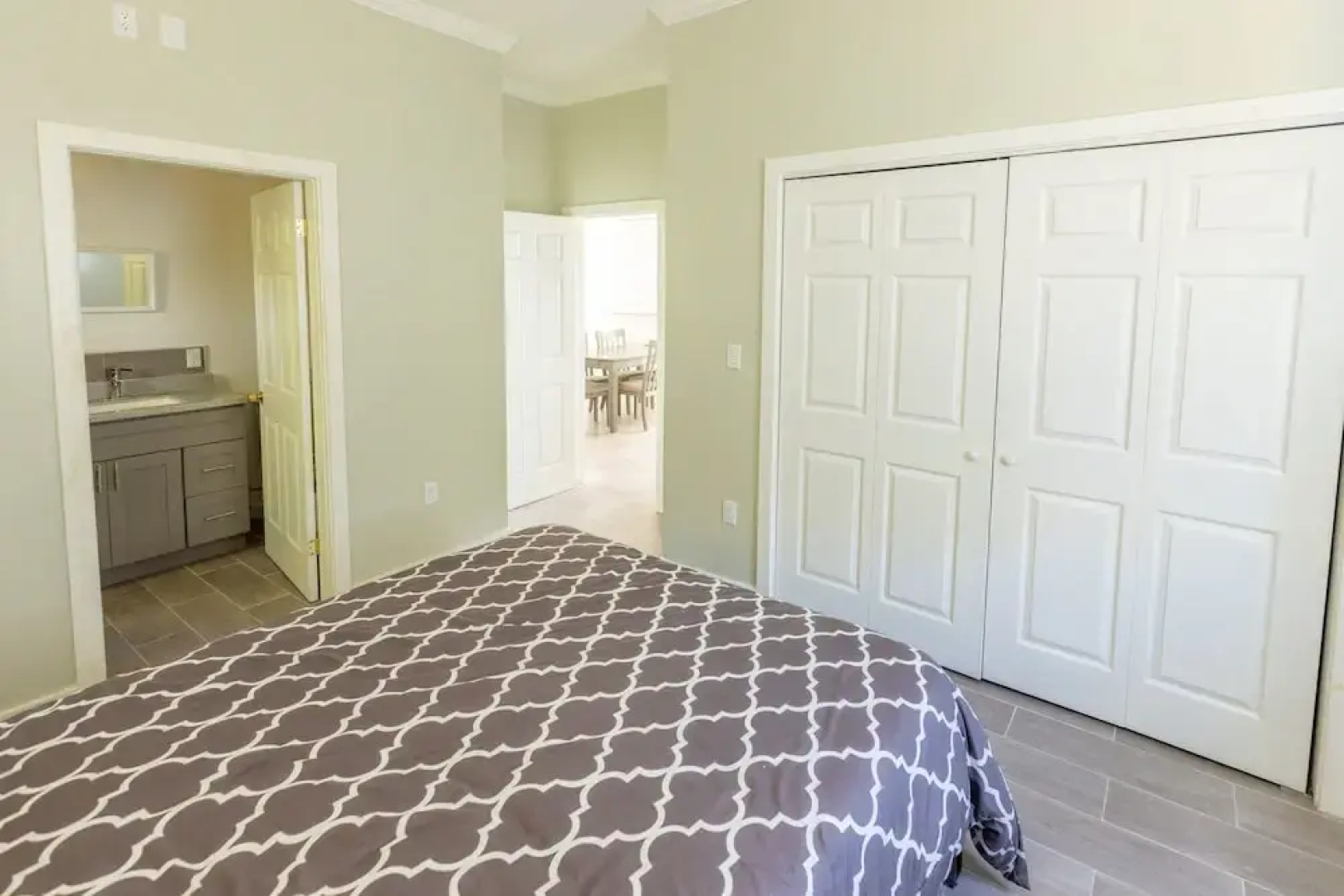 Seas The Day - Brand New Villa W/ocean View, Walk To Rainbow Bea 3 Bedroom Home