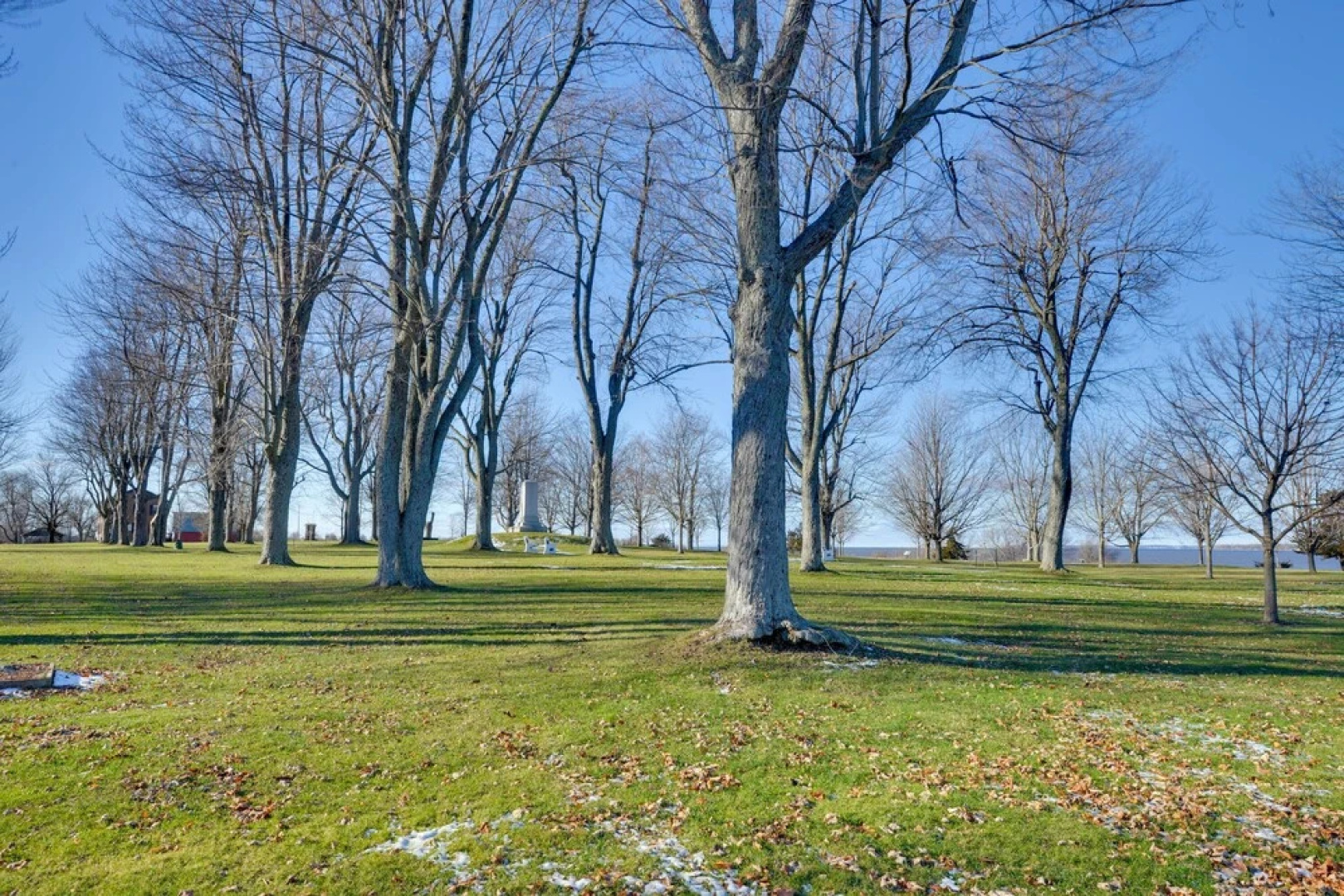 Sackets Harbor Apartment, Walk to Lake Ontario!