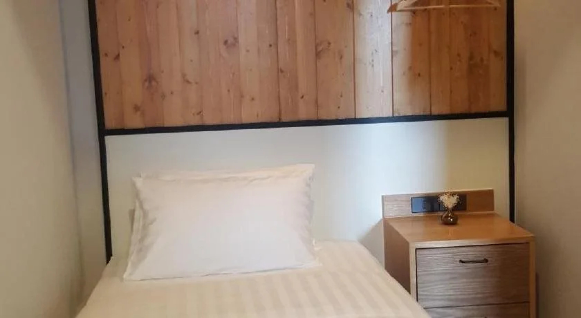 Saya Loft Hostel Lopburi