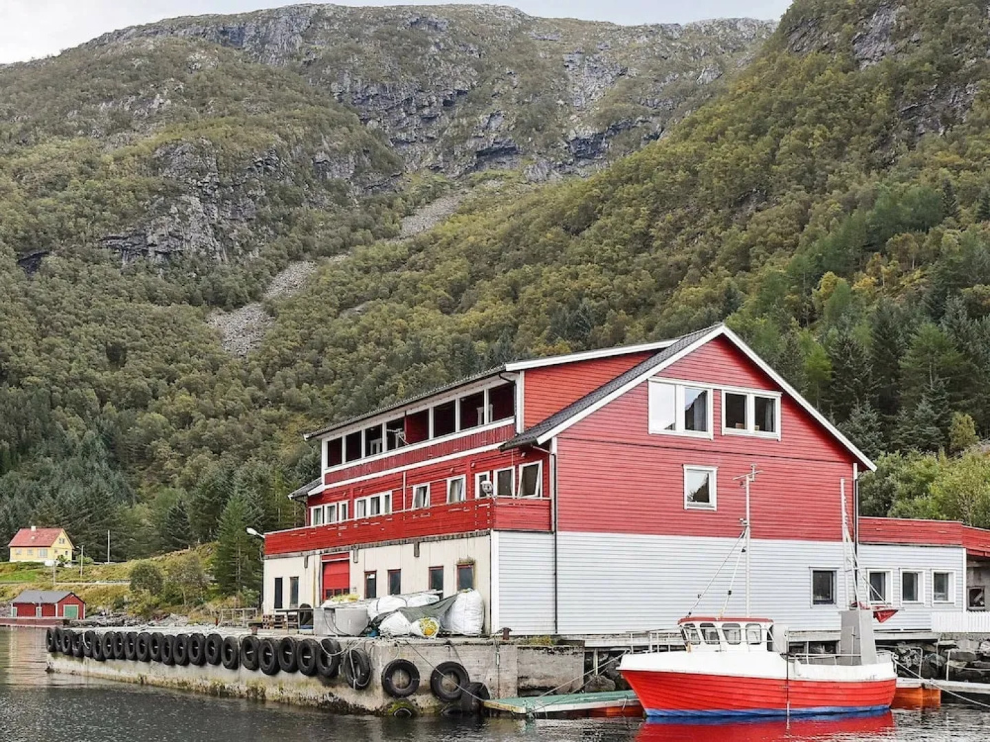 6 Person Holiday Home in Selje