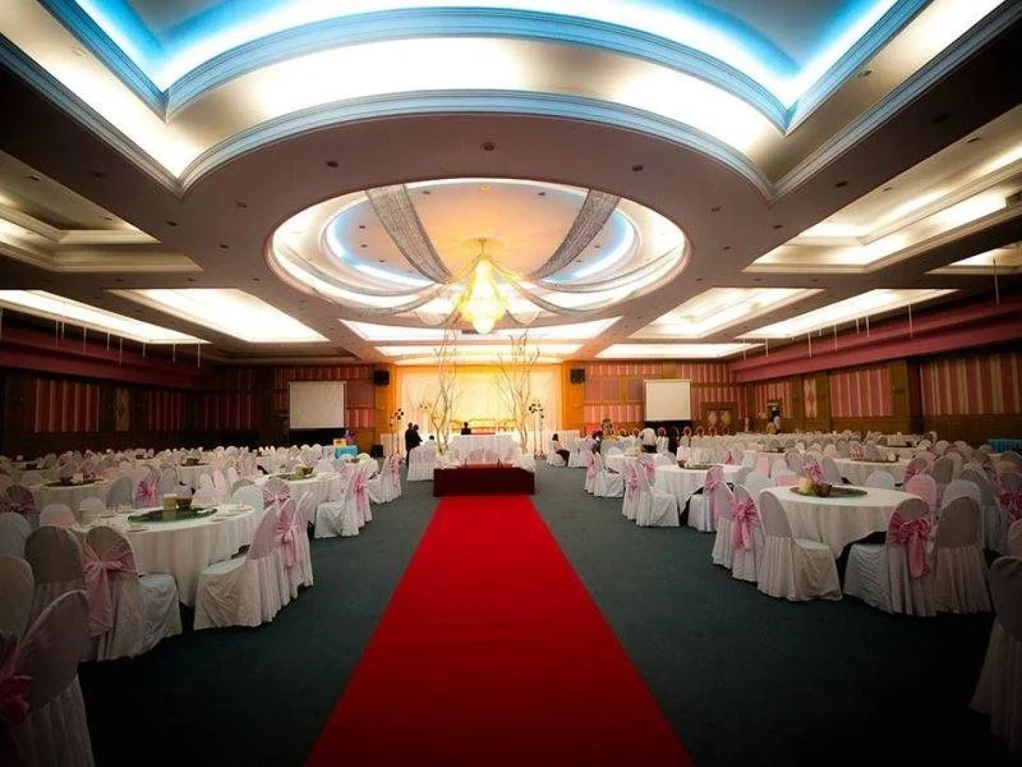 River Hotel Nakhon Pathom