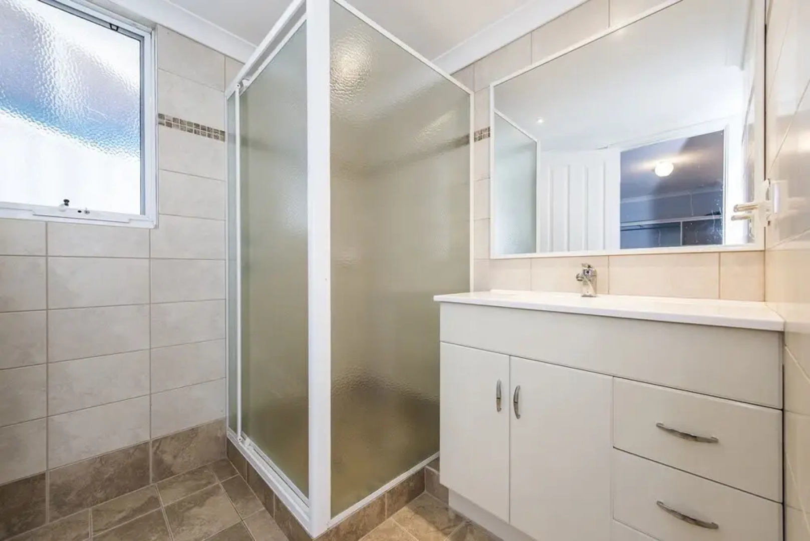 The Outlook - All the Comforts of Home Pet Friendly