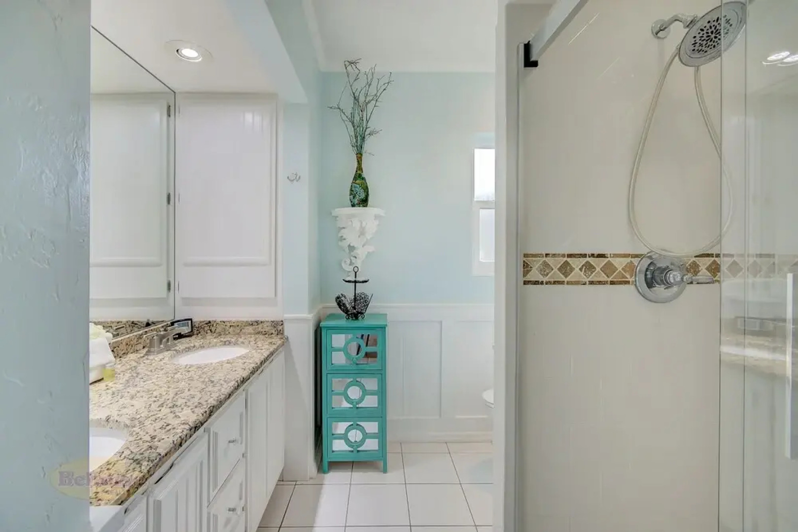 Water Lover's Paradise - Weekly Rental 2 Bedroom Home by Redawning