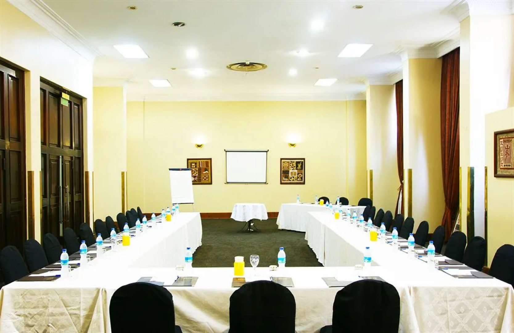 New Ambassador Hotel