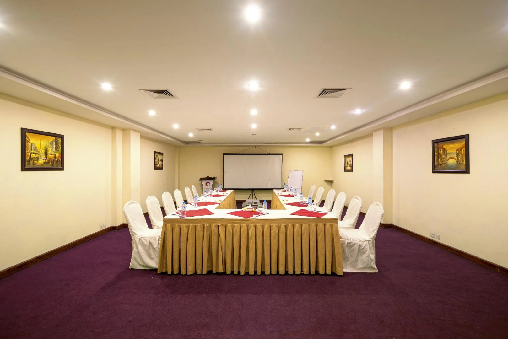 Hotel One Faisalabad