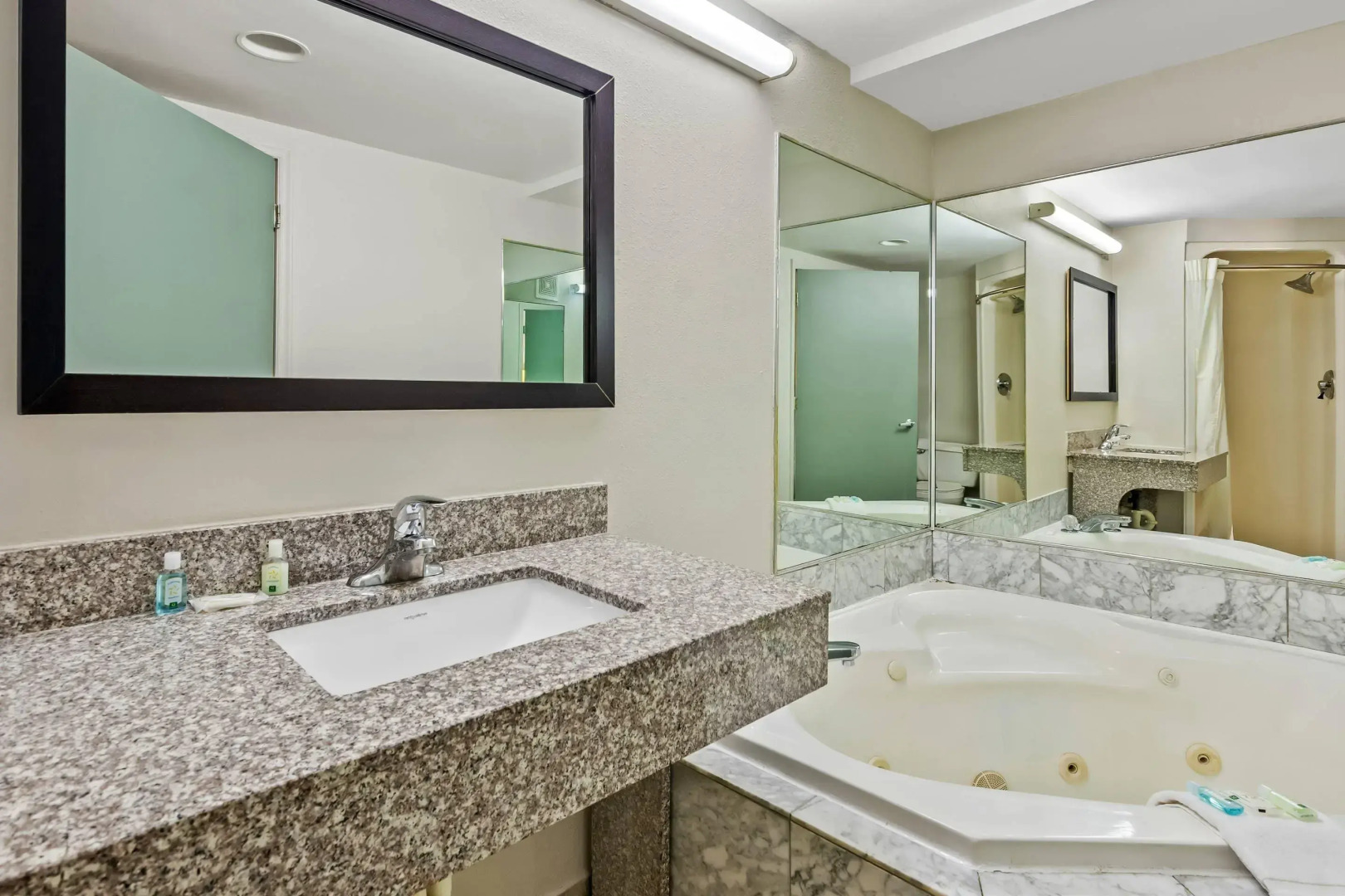 Quality Inn Hillsville