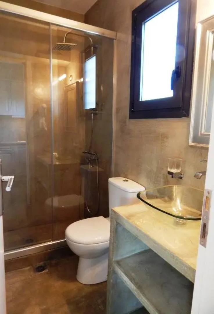 Villa Vravrona Tower & Suites