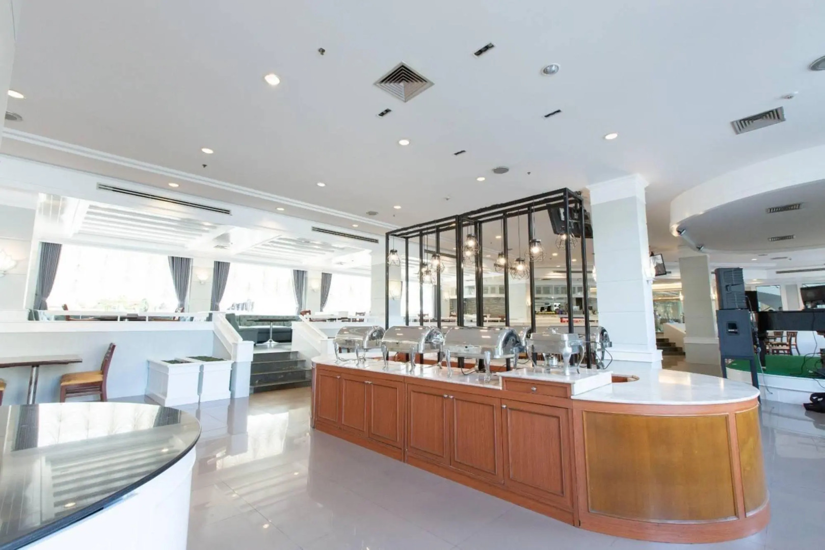 Green World Palace Hotel