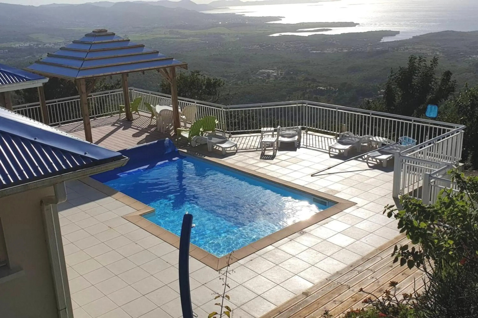 Villa de 3 chambres avec vue sur la mer piscine privee et jardin amenage a Le Diamant