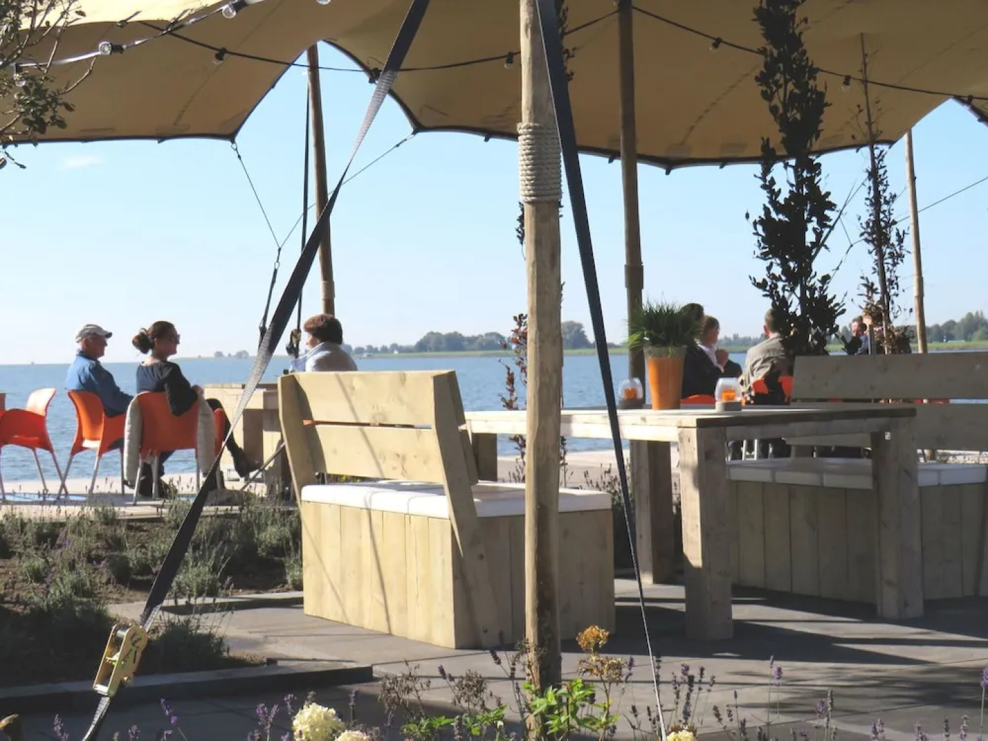 Modern Chalet With Dishwasher on the Markermeer
