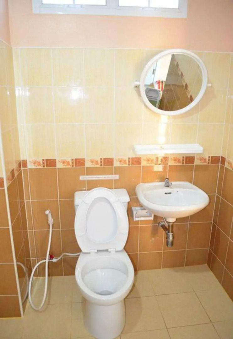 Phrom Phring Place Service Apartment