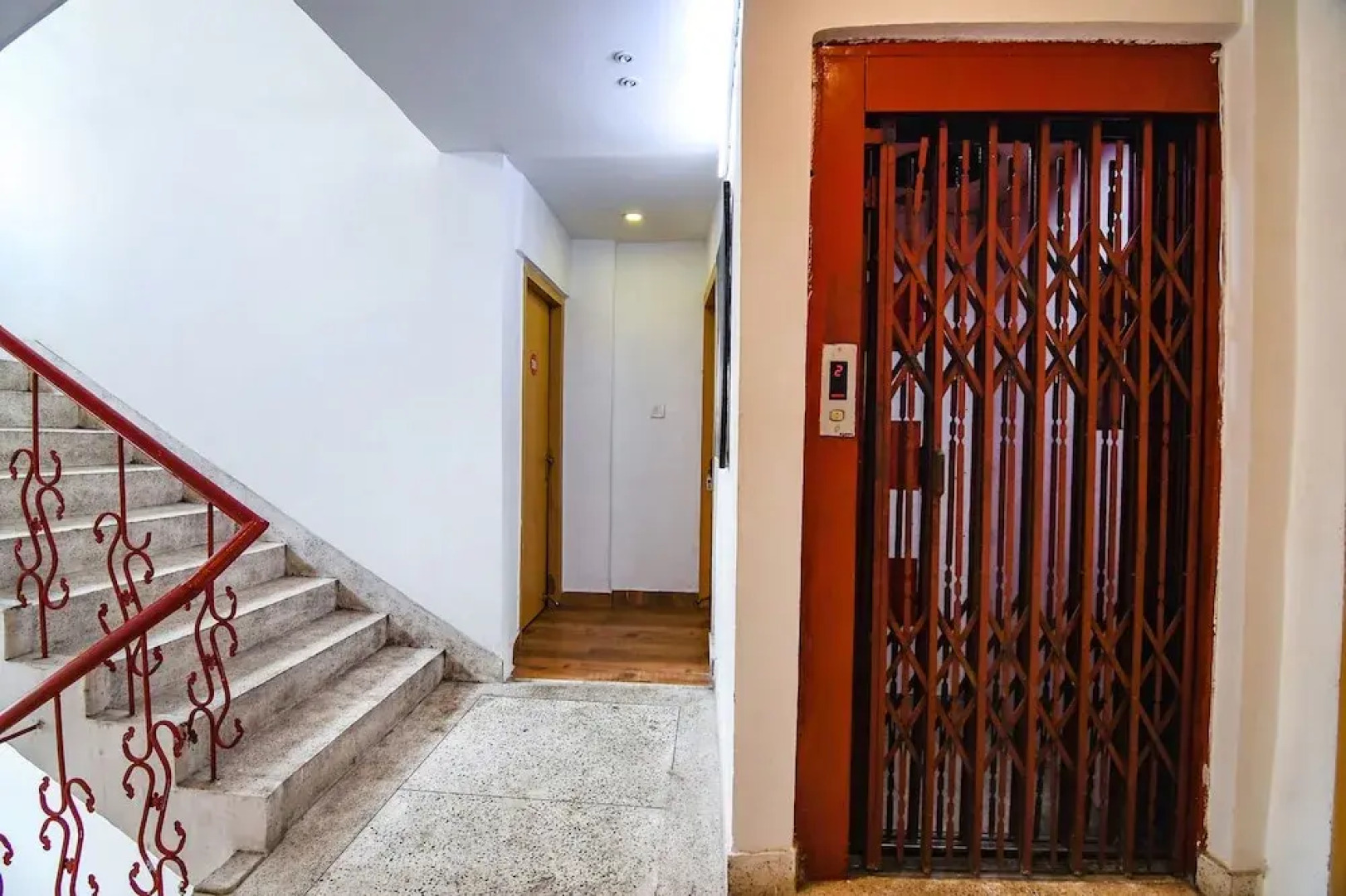 Transit Express By OYO Rooms