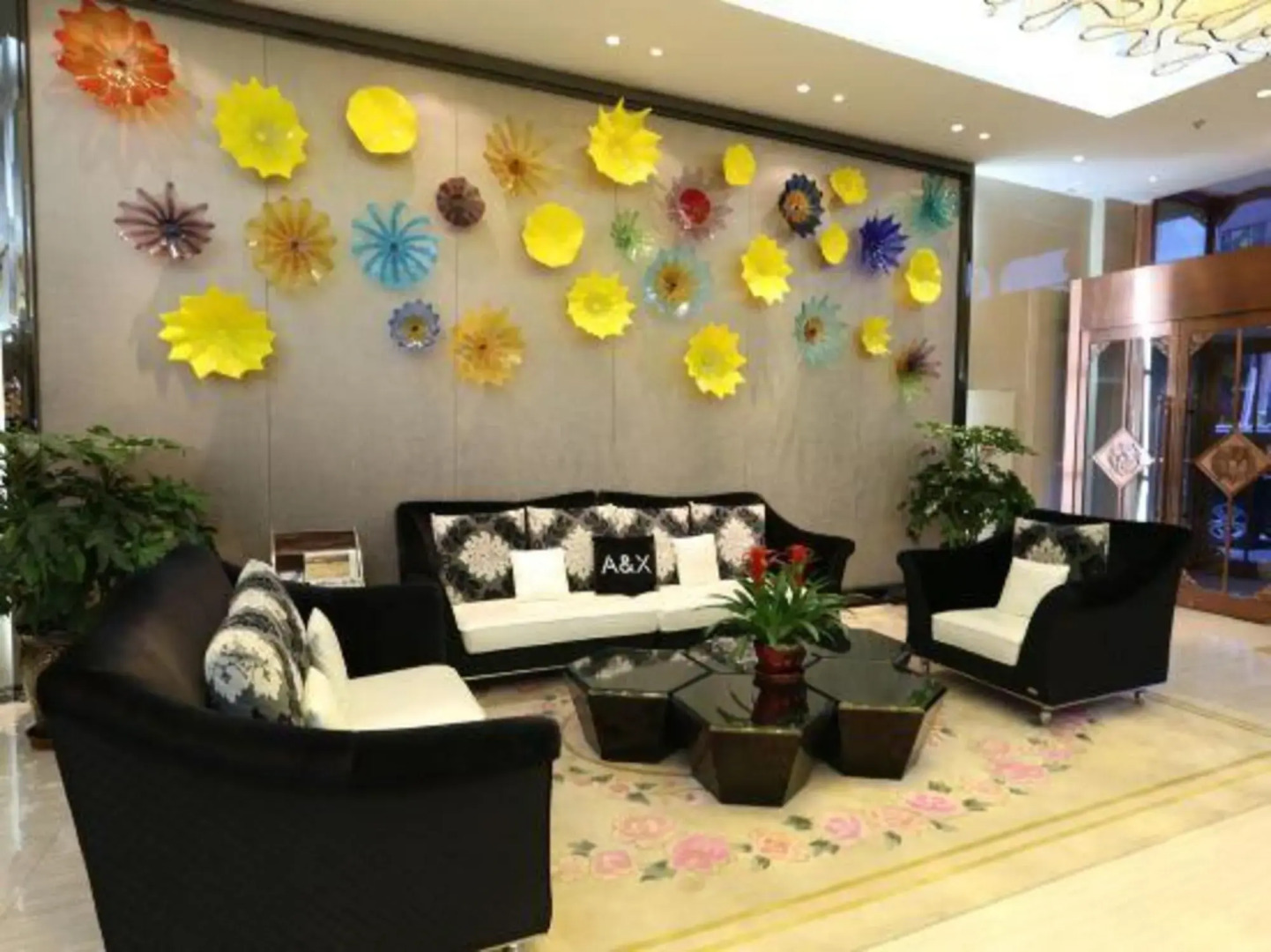 Blossoming Quality Hotel