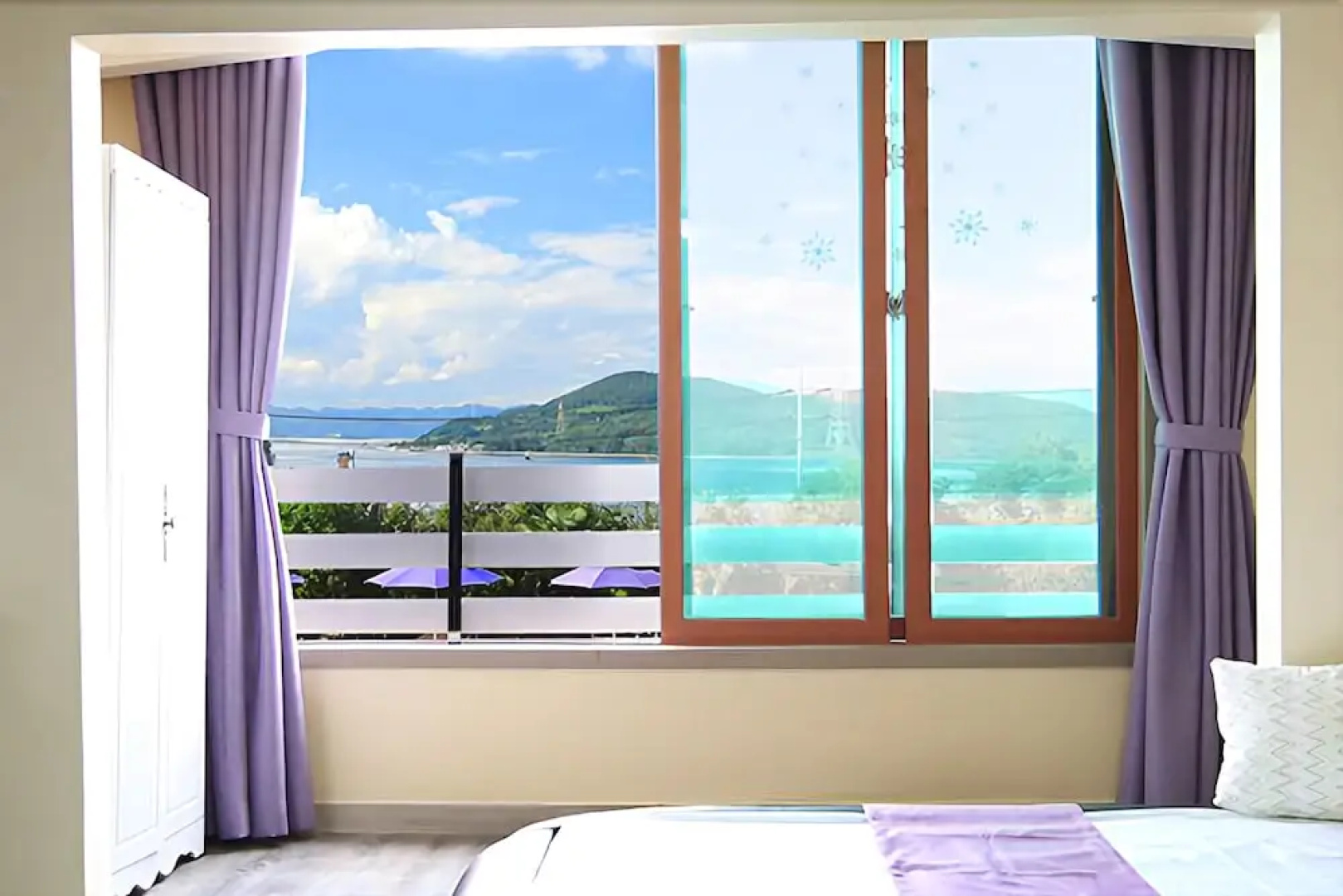 Tongyeong Paper Island Pension