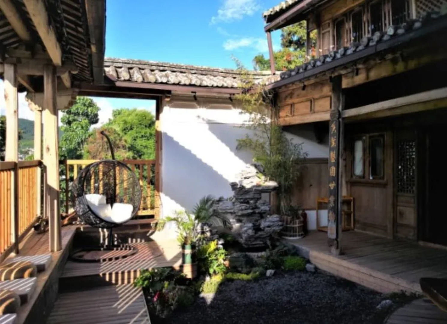 Colorful Mountain Boutique Inn