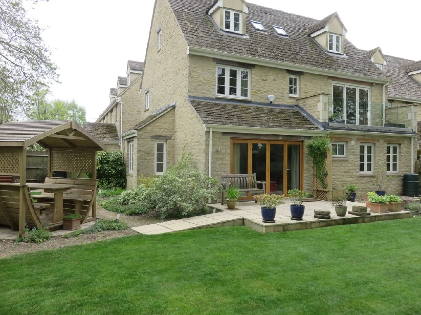 5 Burford Mews