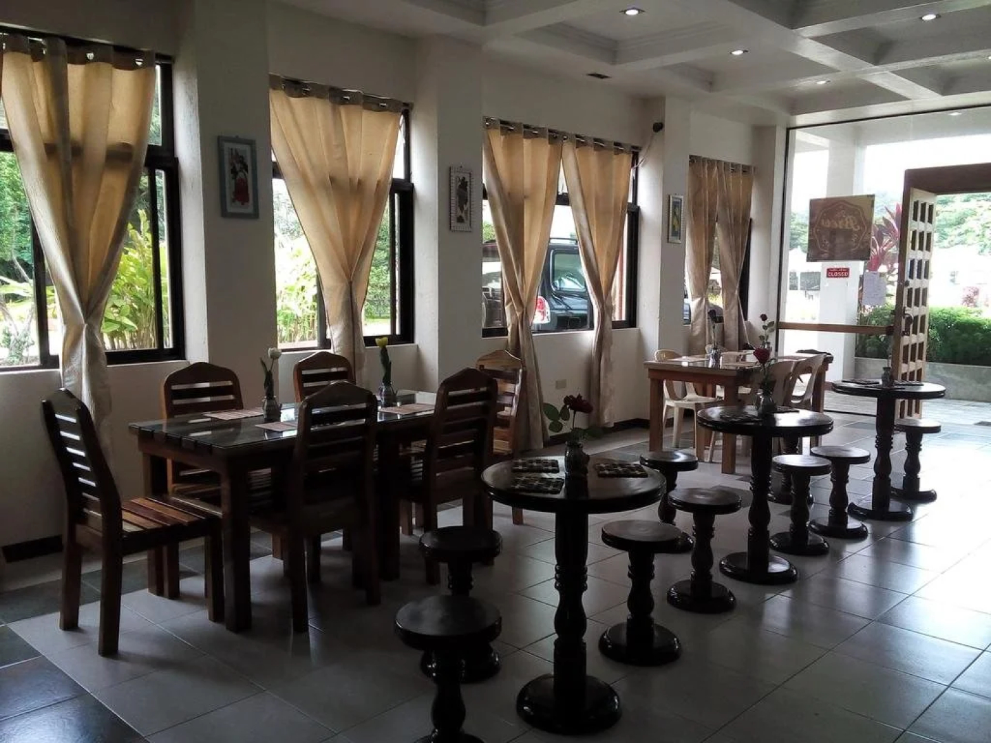 Gazebo Pools and Restaurant