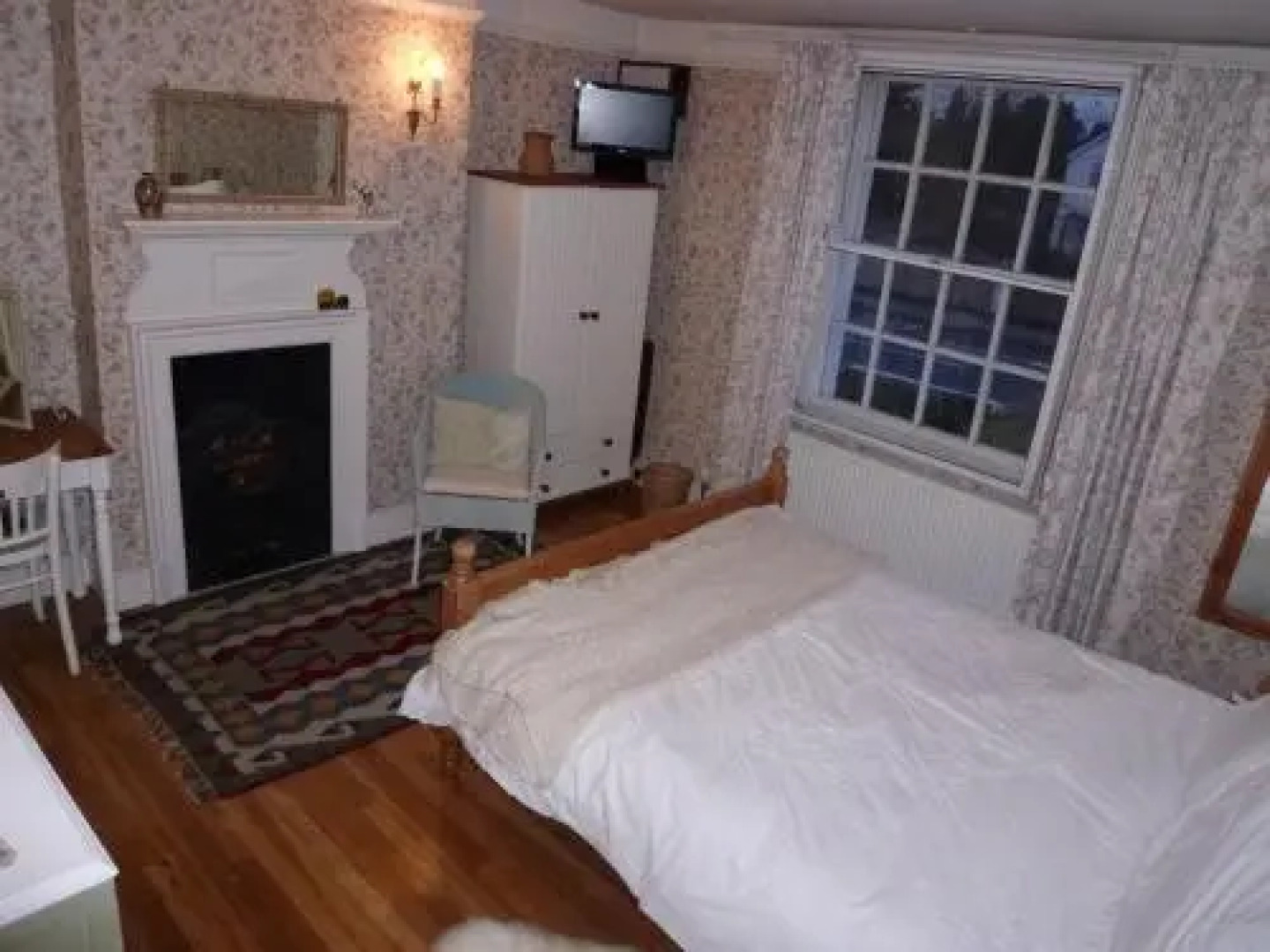 Manor Cottage Bed and Breakfast
