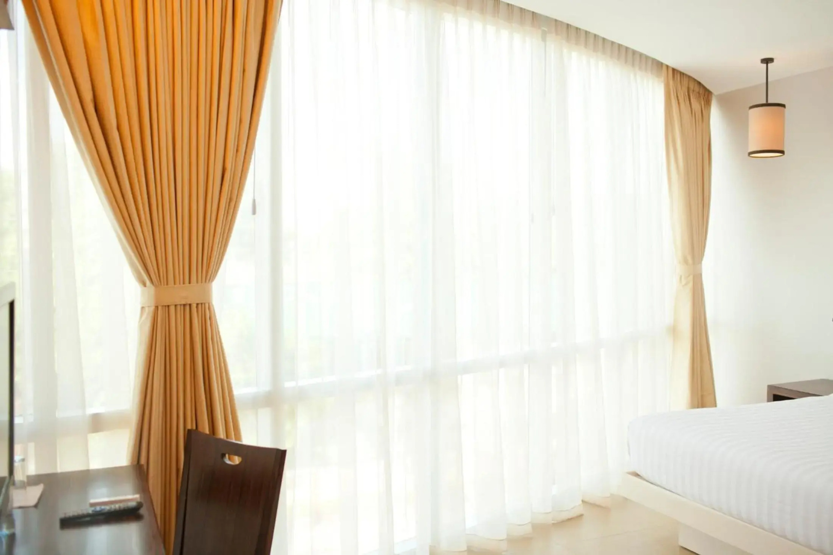 D' Hotel and Suites